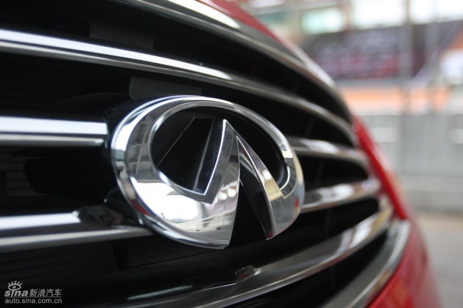 InfinitiӢG37 Coupeʵ