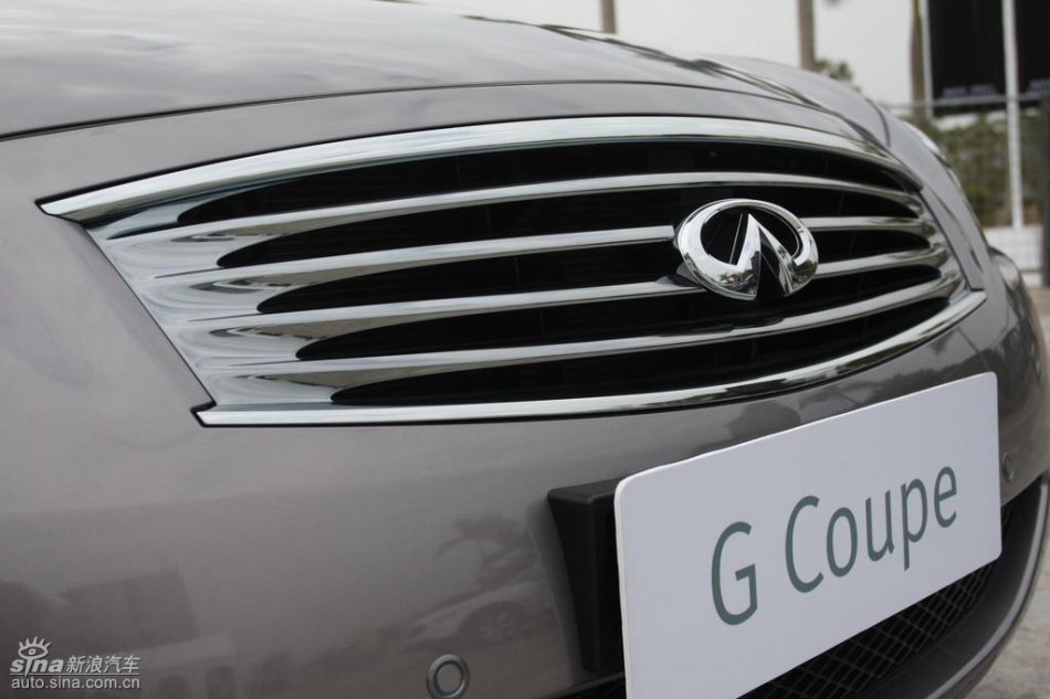 InfinitiӢG37 Coupeʵ