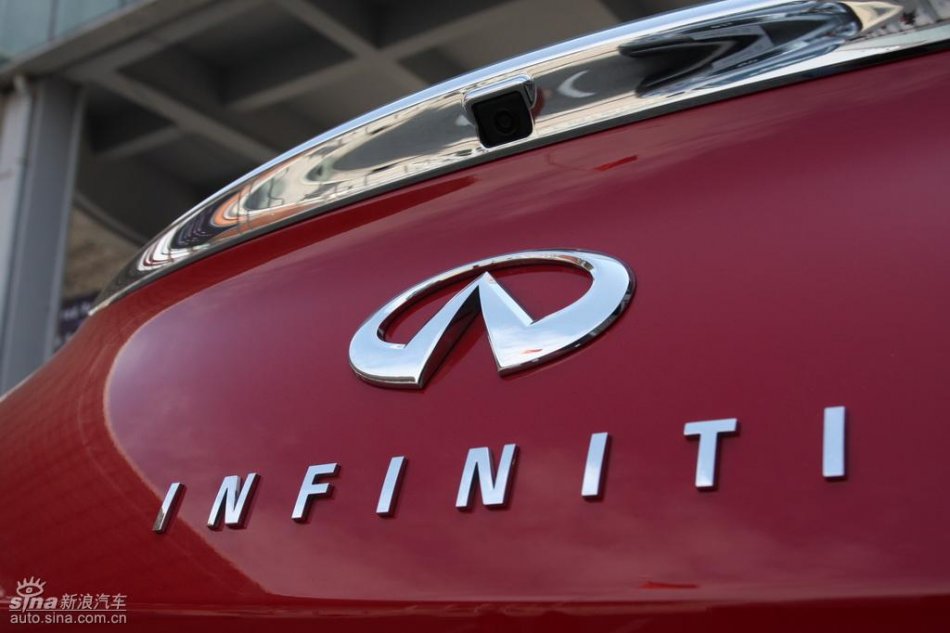 InfinitiӢG37 Coupeʵ