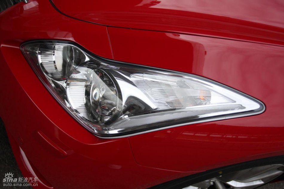 InfinitiӢG37 Coupeʵ