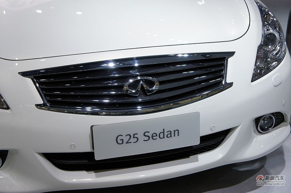 ӢG25 Sedan
