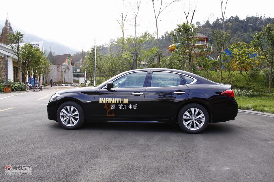2011款英菲尼迪M25