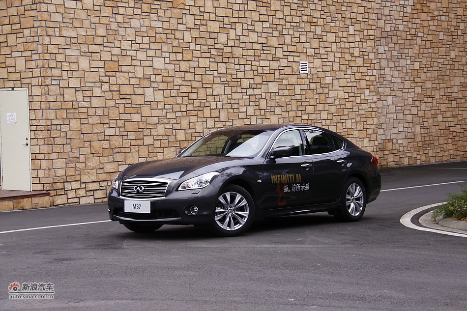 2011款英菲尼迪M37