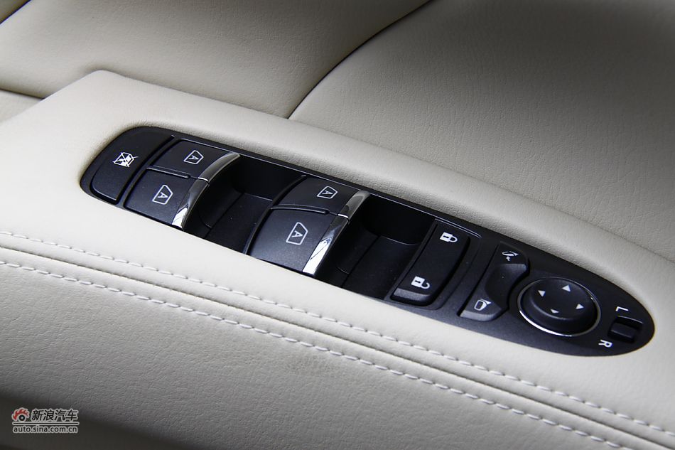 2011款英菲尼迪M25