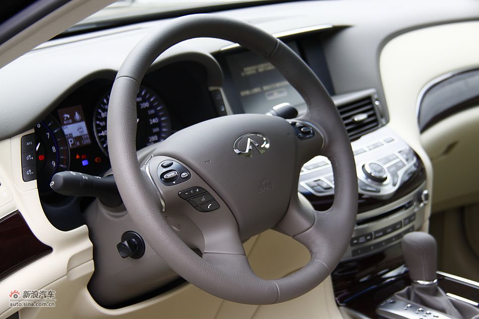 2011款英菲尼迪M25