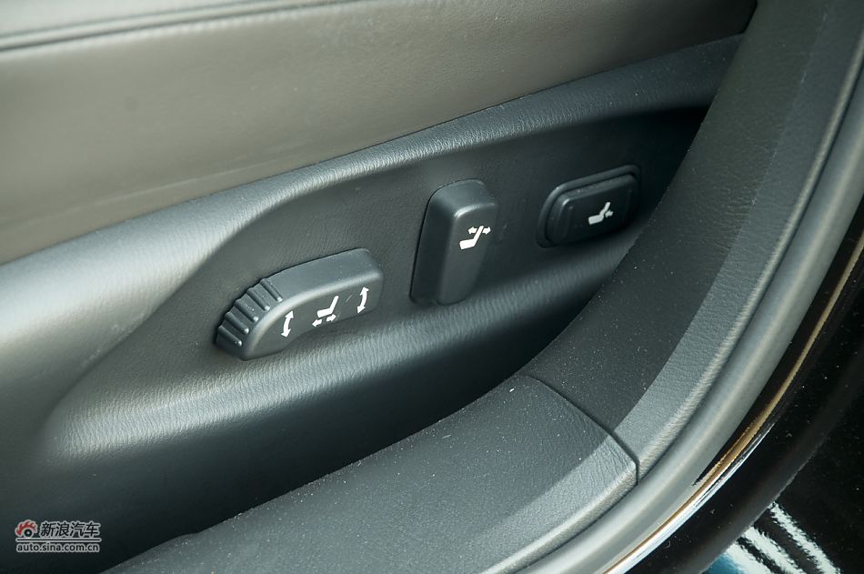 2011款英菲尼迪M37