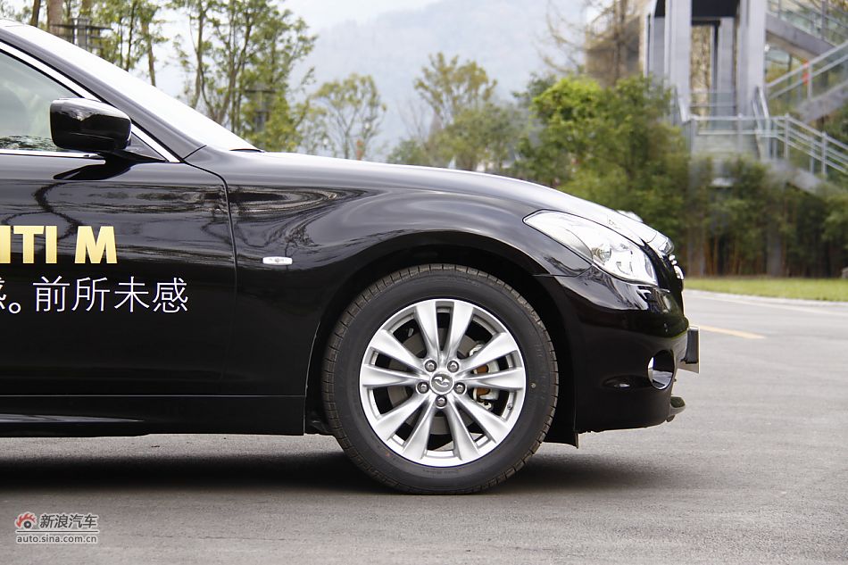 2011款英菲尼迪M25