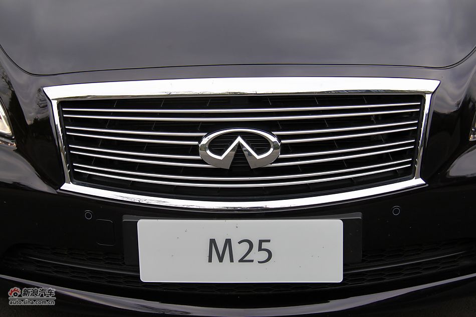 2011款英菲尼迪M25