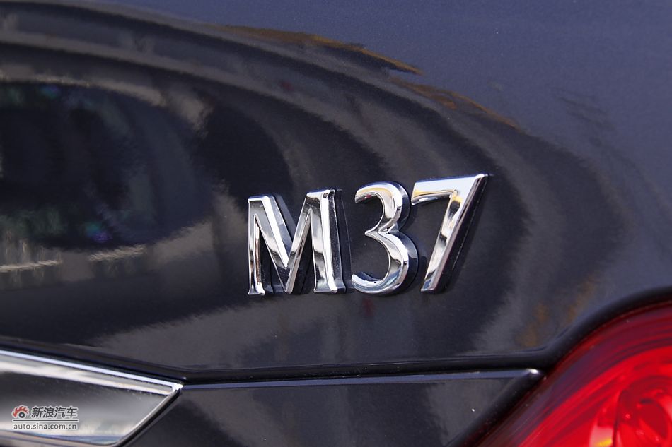 2011款英菲尼迪M37