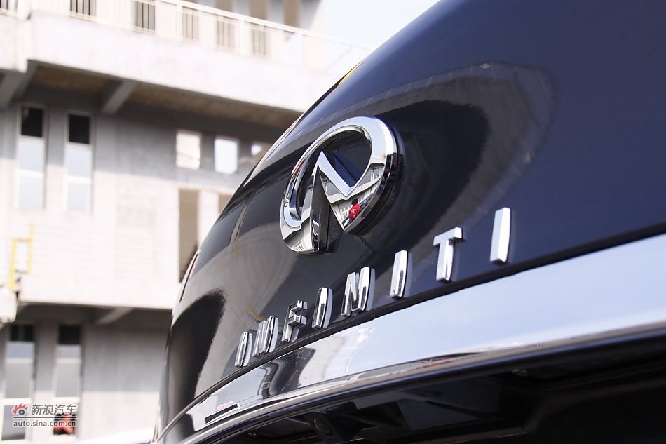 2011款英菲尼迪M37