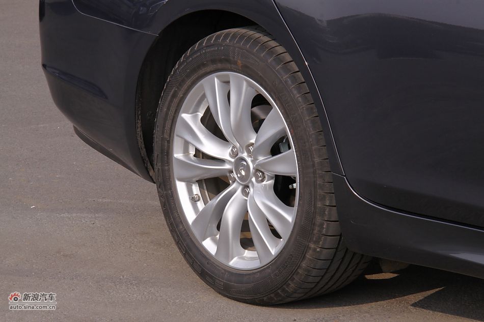 2011款英菲尼迪M37