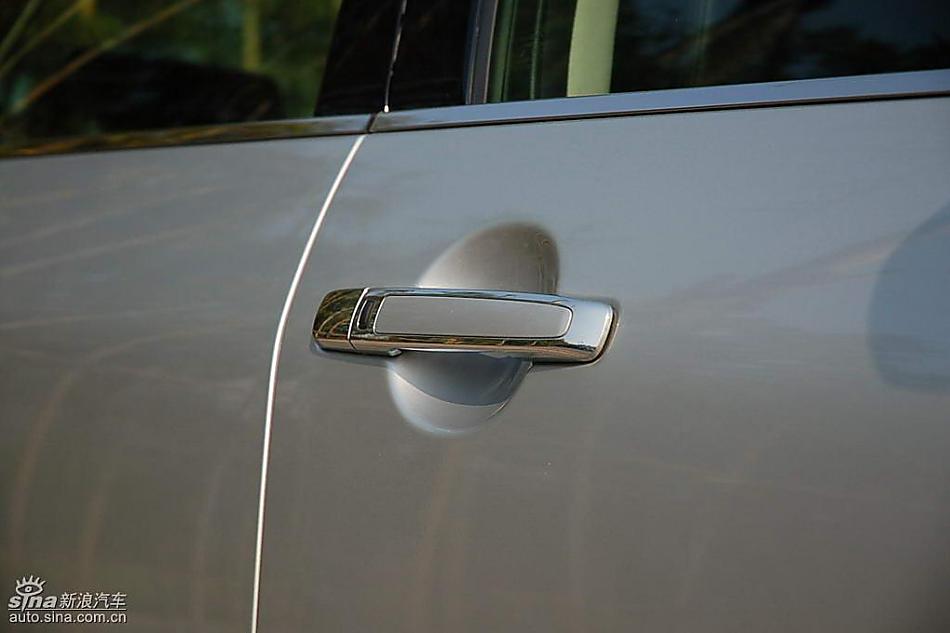 英菲尼迪M35外观