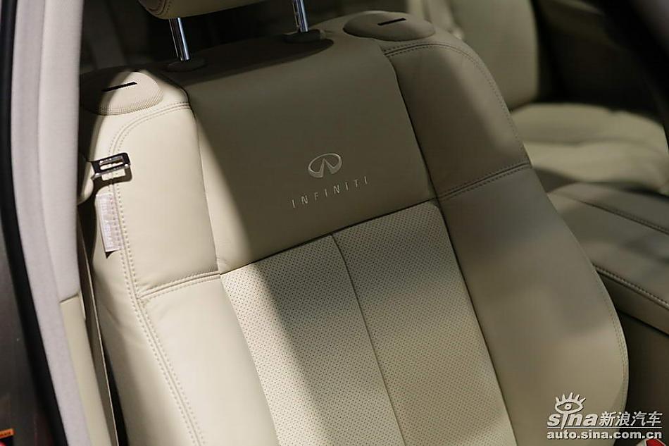 INFINITI M