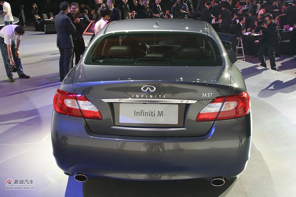 英菲尼迪M37上市图
