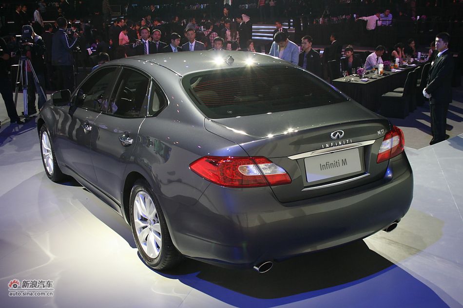 英菲尼迪M37上市图