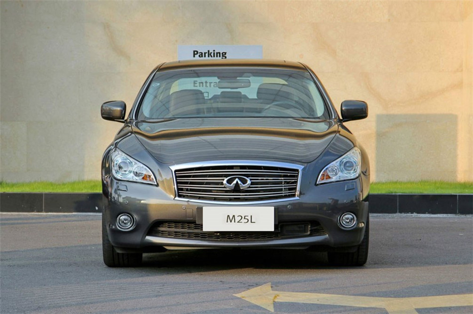 ӢM25L 2012 2.5L AT ݻ 