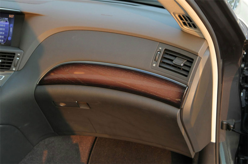 ӢM25L 2012 2.5L AT ݻ 