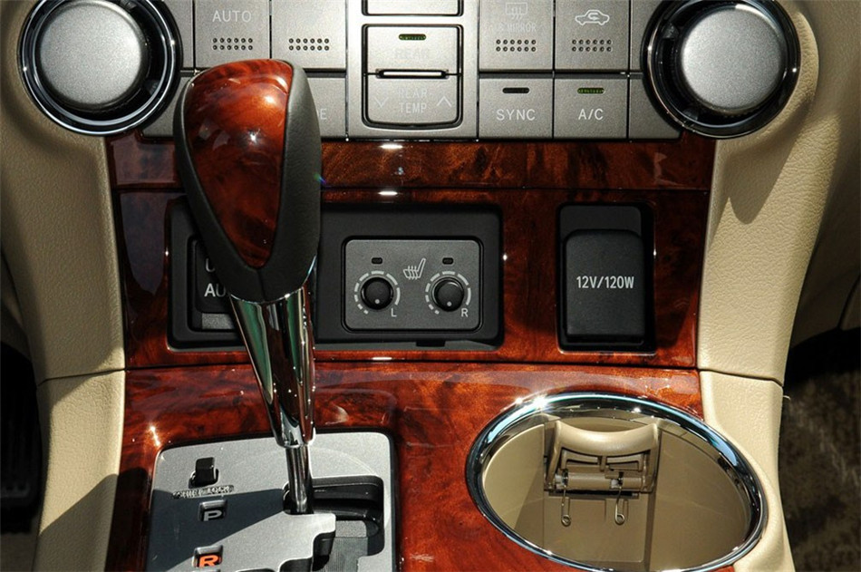 2012款汉兰达3.5L自动四驱至尊版7座