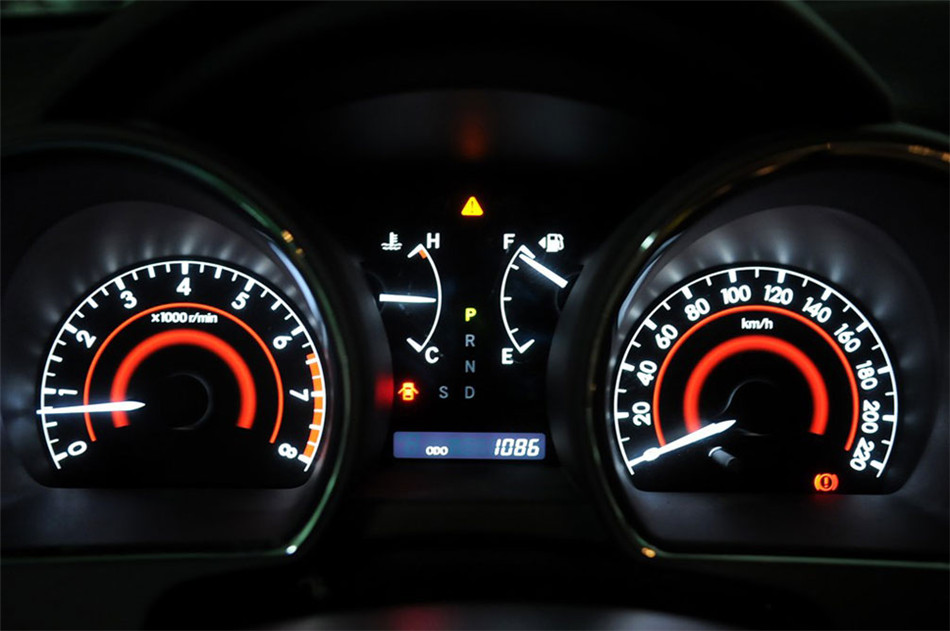 2012款汉兰达3.5L自动四驱至尊版7座