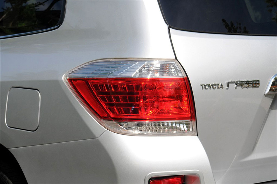 2012款汉兰达3.5L自动四驱至尊版7座