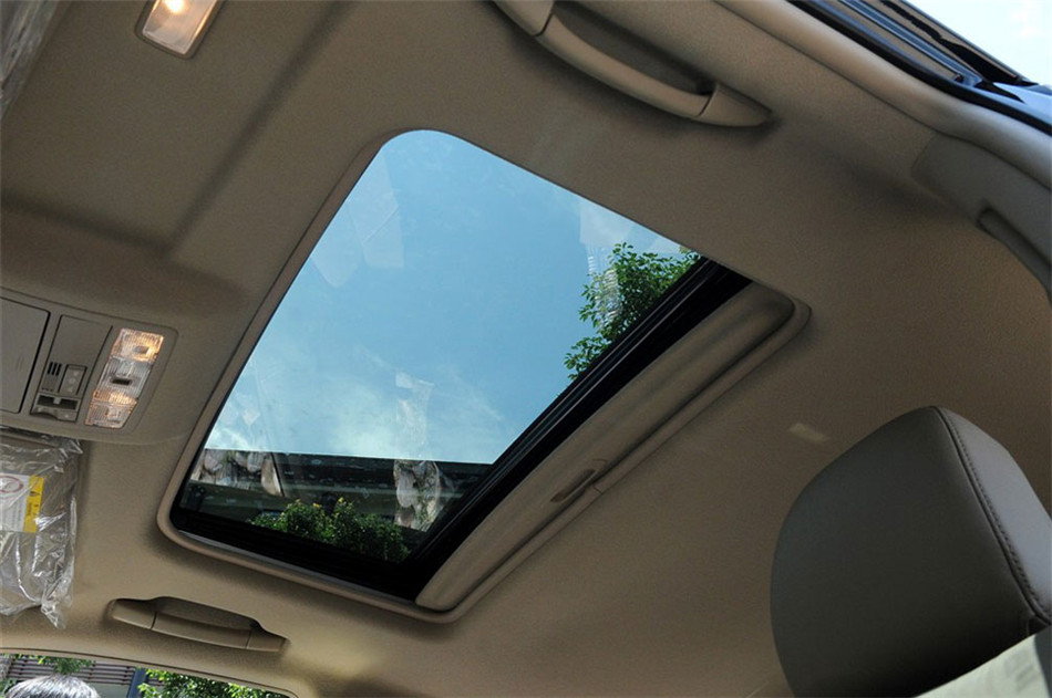 2012款汉兰达3.5L自动四驱至尊版7座