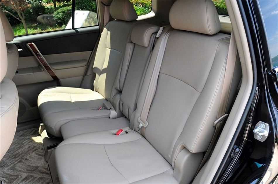 2012款汉兰达3.5L自动四驱至尊版7座