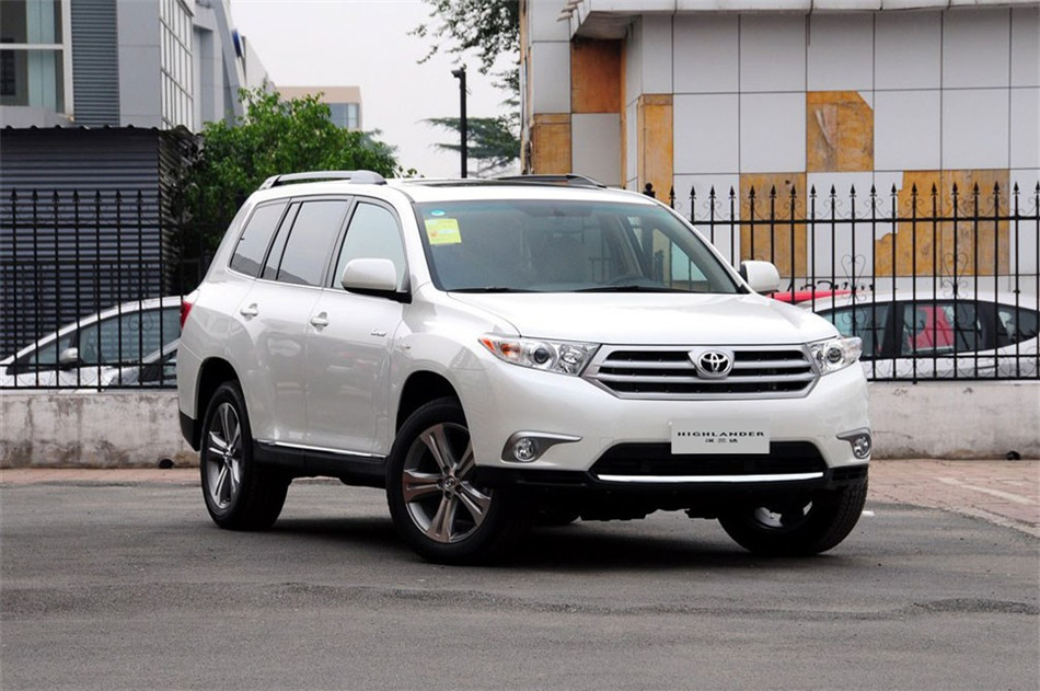 2012款汉兰达2.7L自动两驱豪华版7座