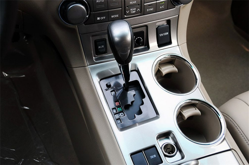 2012款汉兰达2.7L自动两驱豪华版7座