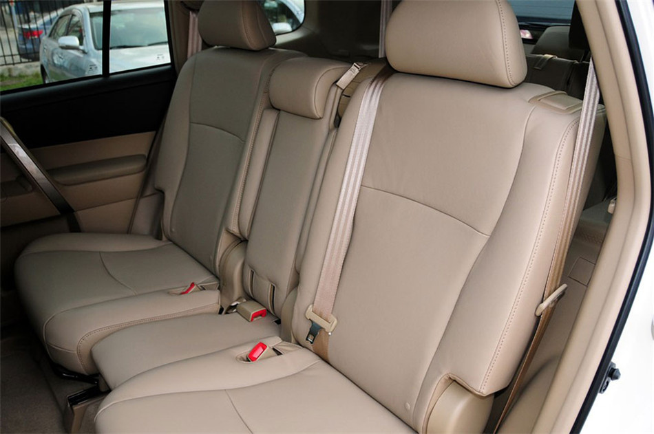 2012款汉兰达2.7L自动两驱豪华版7座