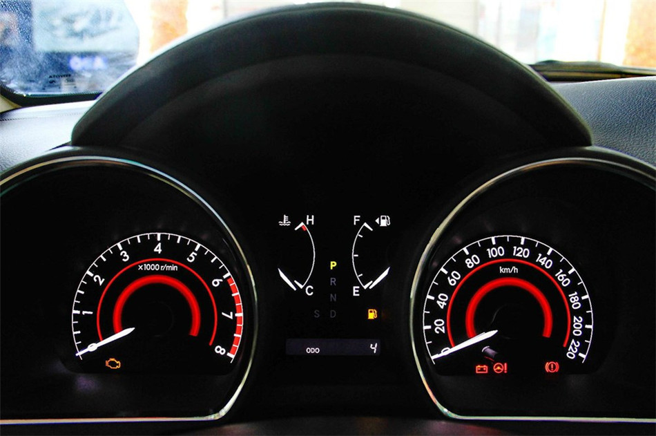 2013款汉兰达2.7L自动两驱紫金版7座