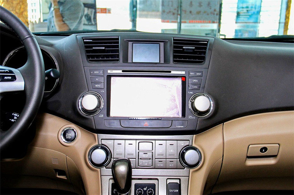 2013款汉兰达2.7L自动两驱紫金版7座