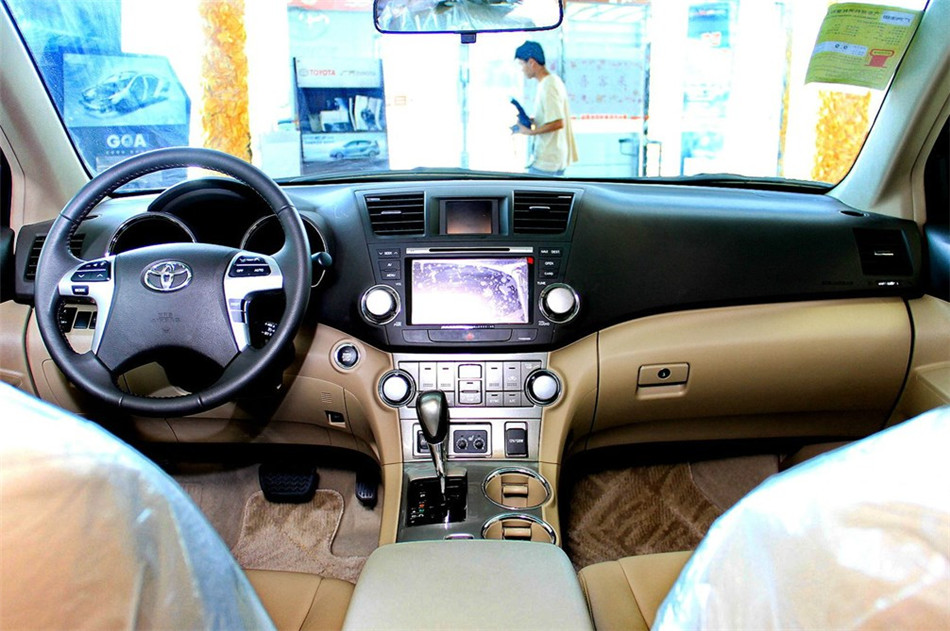 2013款汉兰达2.7L自动两驱紫金版7座