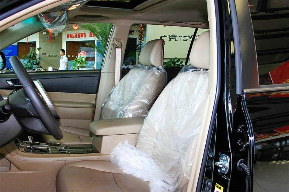 2013款汉兰达2.7L自动两驱紫金版7座