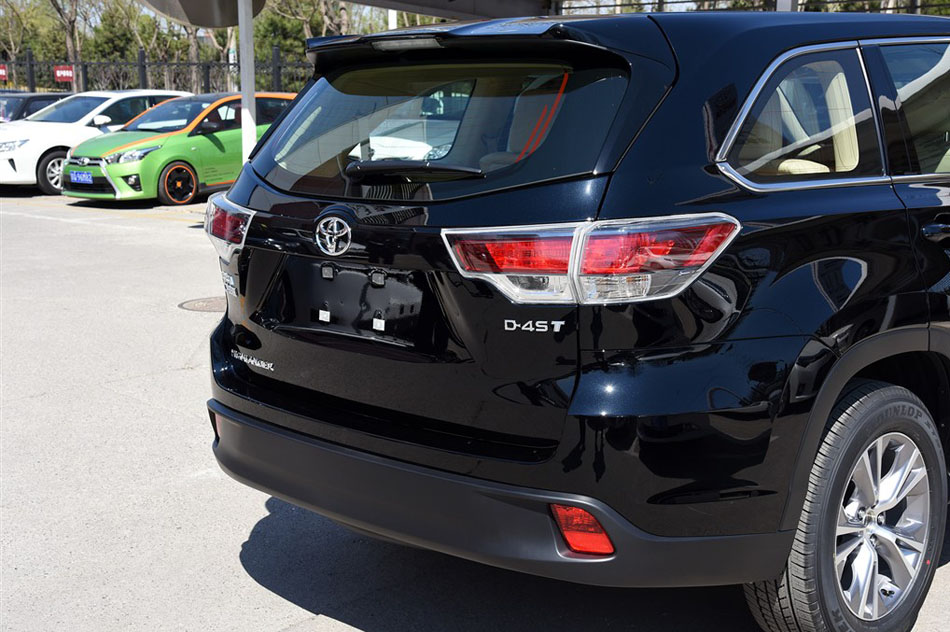 2015款 2.0T 两驱精英版 7座 细节