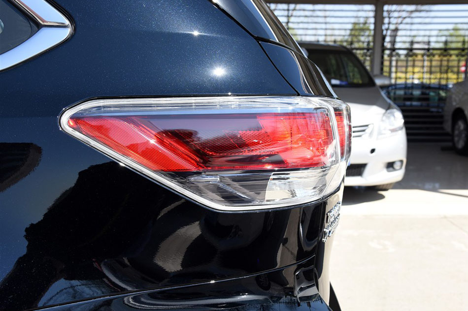 2015款 2.0T 两驱精英版 7座 细节