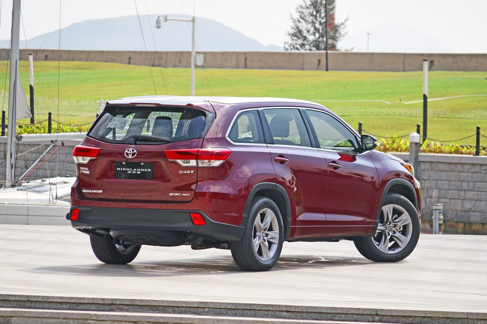 2018款 2.0T 四驱尊贵版 7座 外观