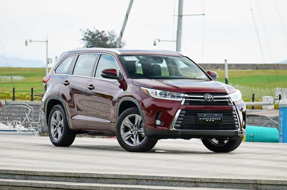 2018款 2.0T 四驱尊贵版 7座 外观