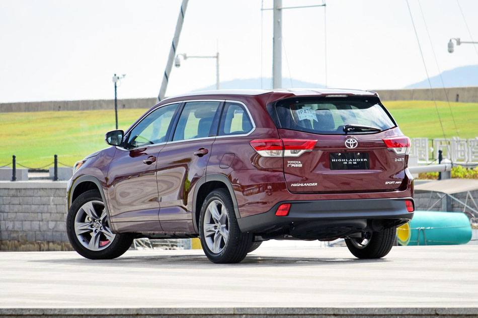 2018款 2.0T 四驱尊贵版 7座 外观