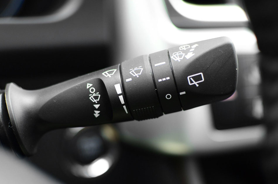 2018款 2.0T 四驱尊贵版 7座 内饰