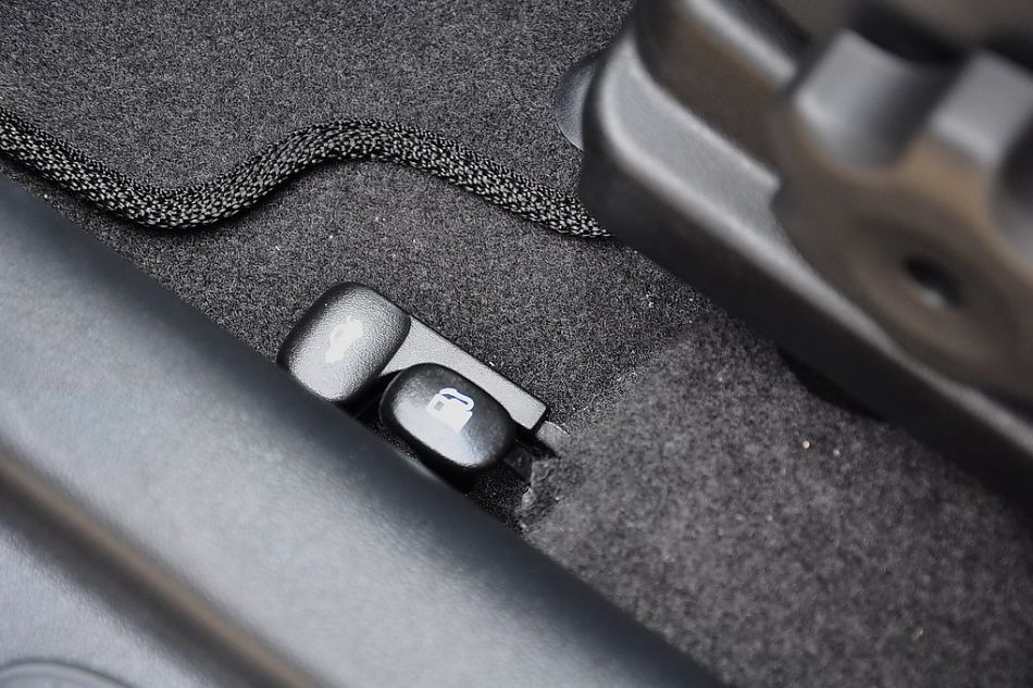 东风悦达起亚福瑞迪试车实拍图 内饰