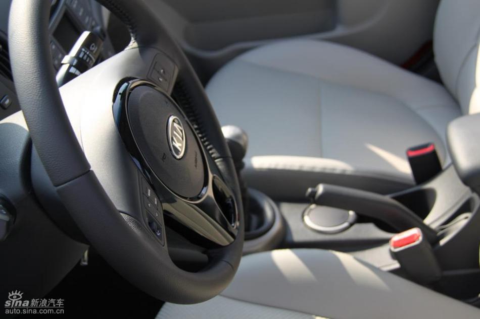 起亚福瑞迪海外静态体验 内饰