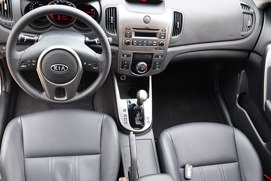 东风悦达起亚福瑞迪试车实拍图 内饰