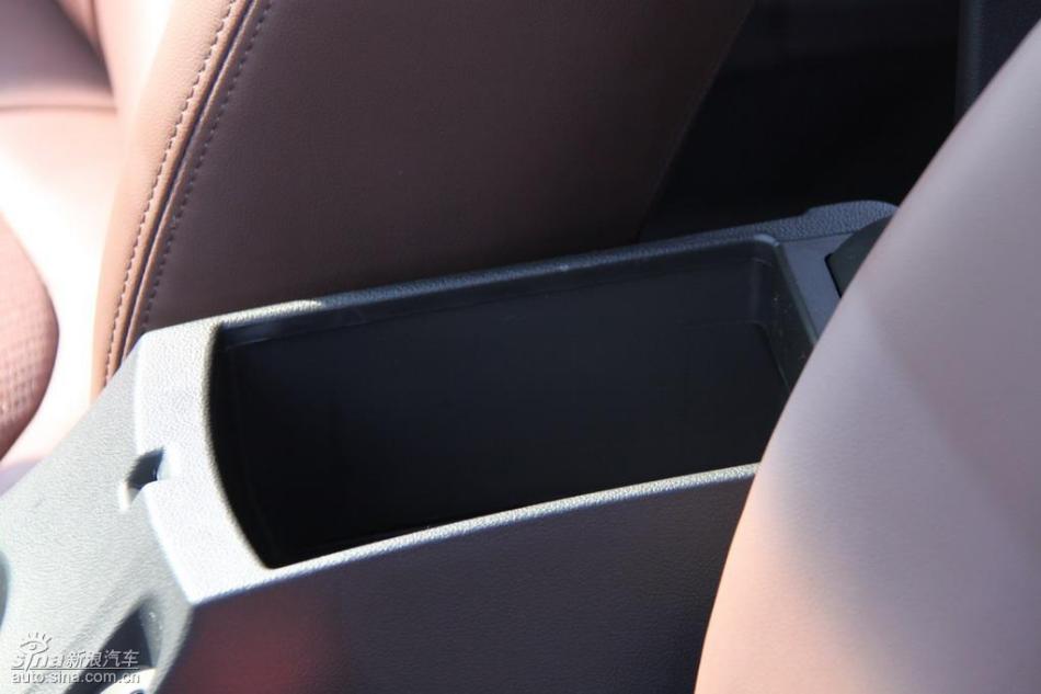 起亚福瑞迪海外静态体验 内饰