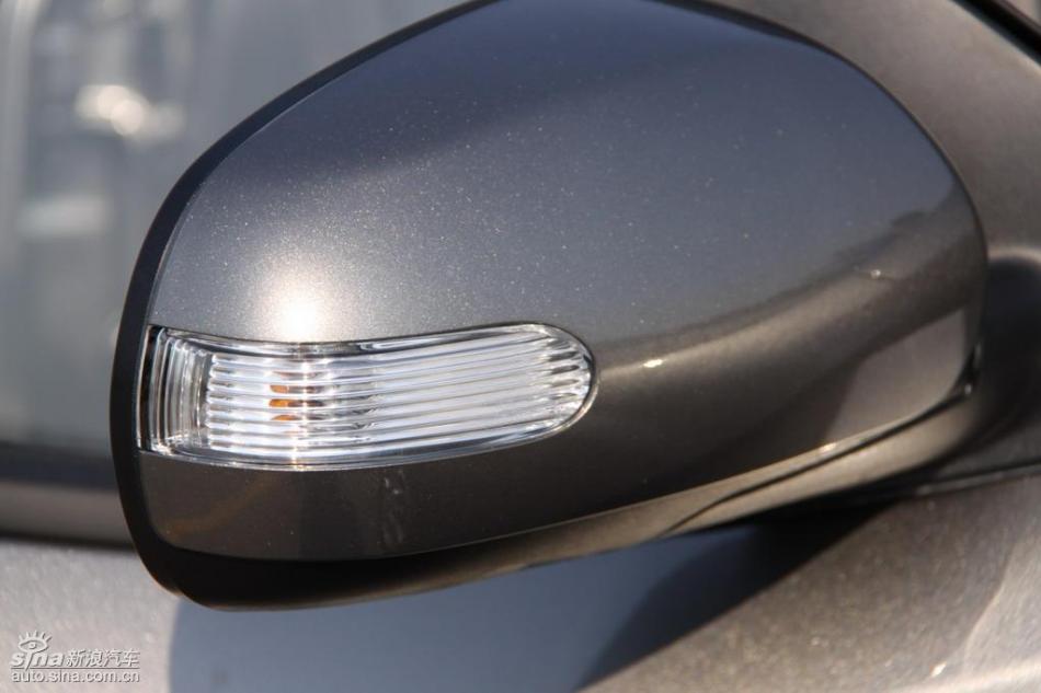 起亚福瑞迪海外静态体验