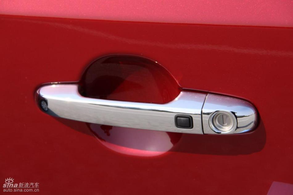 起亚福瑞迪海外静态体验