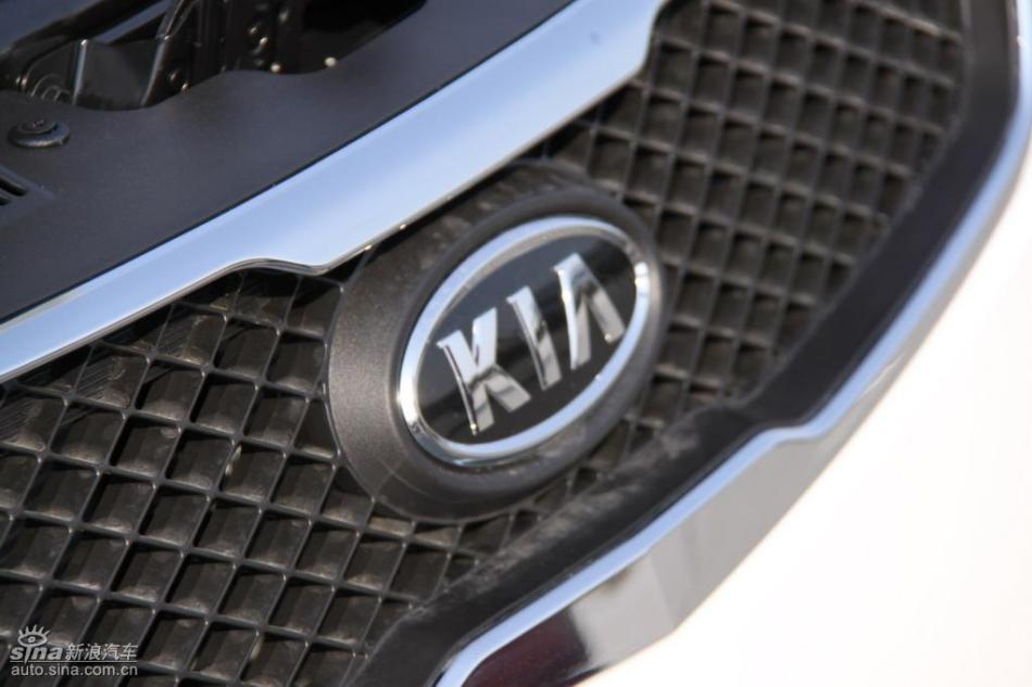 起亚福瑞迪海外静态体验