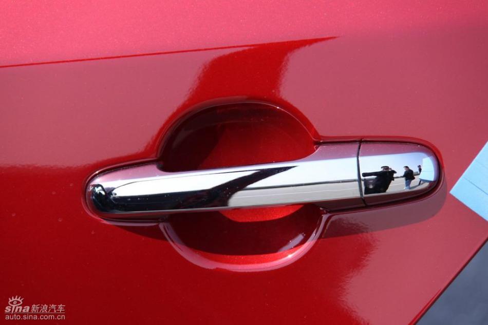 起亚福瑞迪海外静态体验