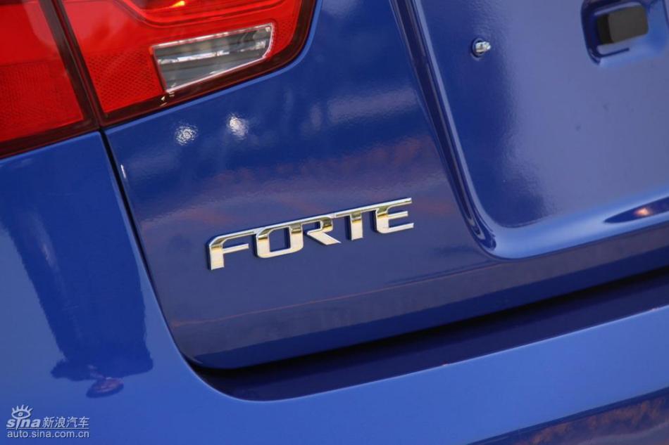 起亚福瑞迪海外静态体验