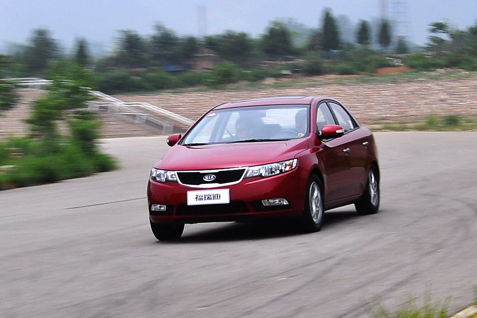 东风悦达起亚试车实拍图 动态