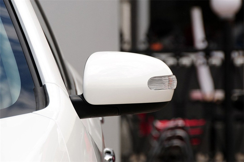 福瑞迪 2012款 1.6L AT Premium 纪念版 细节